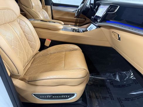 Used 2022 Jeep Grand Wagoneer Series III w/ Rear Seat Video Group 1 image 41