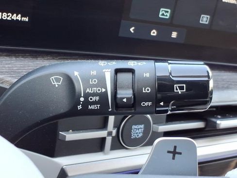 Certified 2024 Hyundai Santa Fe Calligraphy FWD image 29