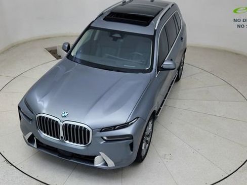 Used 2025 BMW X7 xDrive40i AWD/4WD image 82