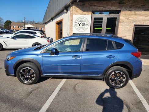 Used 2022 Subaru Crosstrek 2.0i Premium image 2