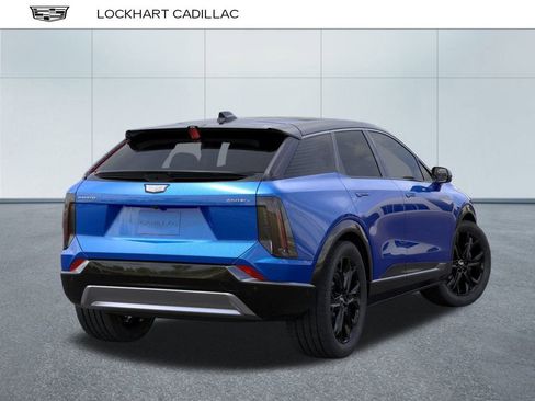 New 2025 Cadillac Optiq Luxury 2 w/ LPO, ONYX Package image 4