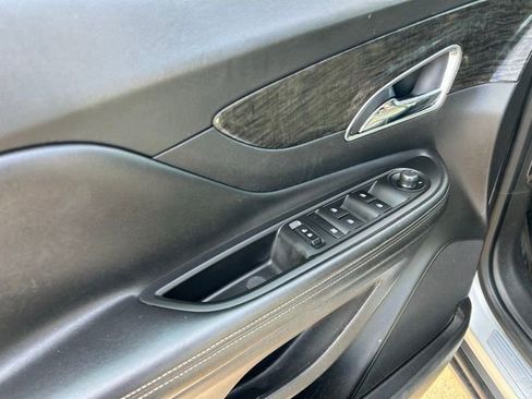 Used 2015 Buick Encore FWD image 22