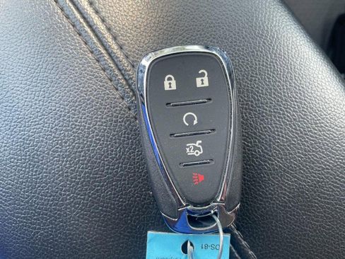 Used 2024 Chevrolet Malibu LT image 35