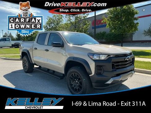 Used 2023 Chevrolet Colorado Trail Boss w/ Technology Package AWD/4WD image 1