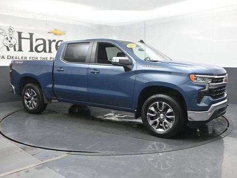 Used 2024 Chevrolet Silverado 1500 LT AWD/4WD image 6