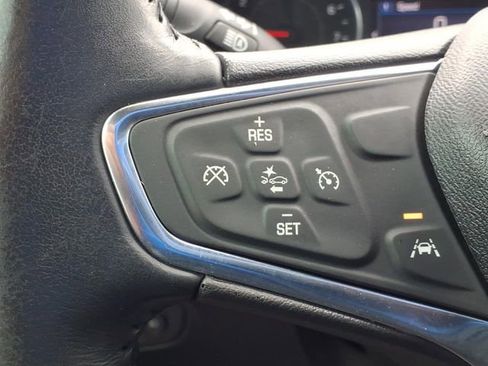 Used 2020 Chevrolet Equinox LT FWD image 19