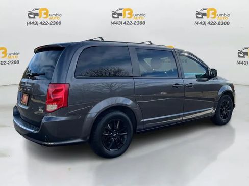 Used 2018 Dodge Grand Caravan SXT w/ Blacktop Package image 5