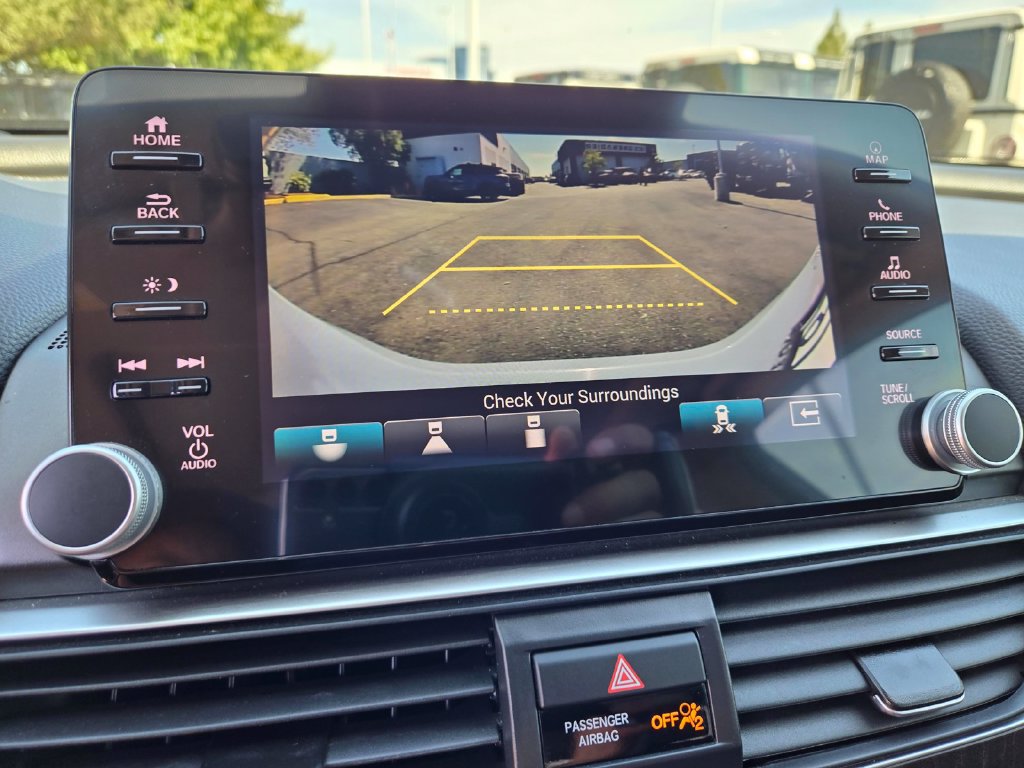 Used 2021 Honda Accord Touring image 12