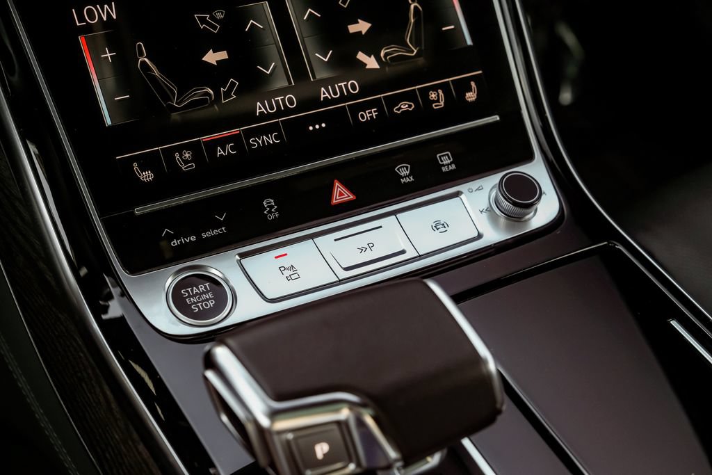 Used 2023 Audi A8 L 3.0T w/ Luxury Package AWD/4WD image 28