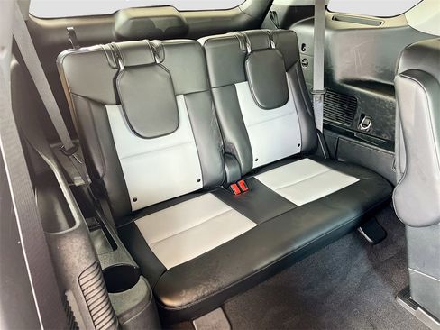 Used 2023 Ford Explorer XLT w/ Equipment Group 202A image 25