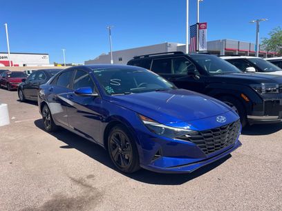 Used 2022 Hyundai Elantra SEL w/ Preferred Accessory Package