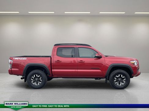 Used 2021 Toyota Tacoma TRD Off-Road image 3