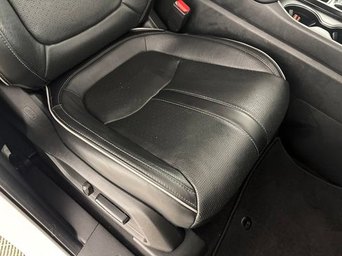 Used 2023 Honda Pilot Elite image 33