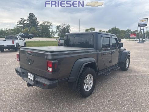 Used 2020 Jeep Gladiator Sport w/ Quick Order Package 24S image 5