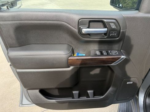 Used 2020 GMC Sierra 1500 SLT w/ SLT Premium Plus Package image 9