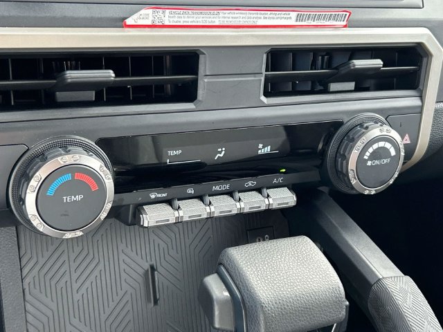 Used 2025 Toyota Tacoma SR AWD/4WD image 29