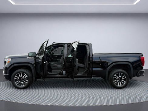 Used 2022 GMC Sierra 1500 AT4 w/ AT4 Premium Package AWD/4WD image 11