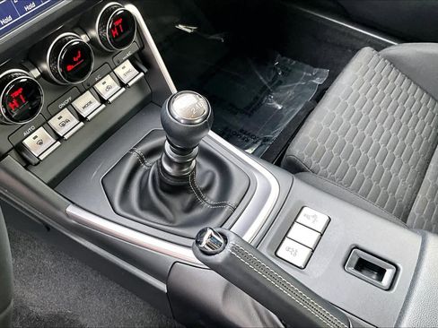 Used 2024 Toyota GR86 image 15