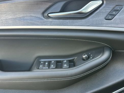 New 2026 Jeep Grand Cherokee L Limited AWD/4WD image 11