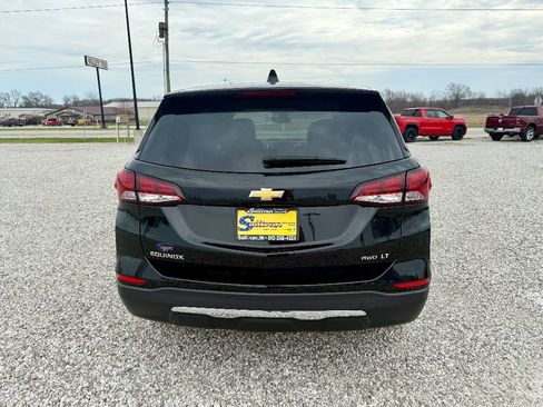 Used 2023 Chevrolet Equinox LT image 3