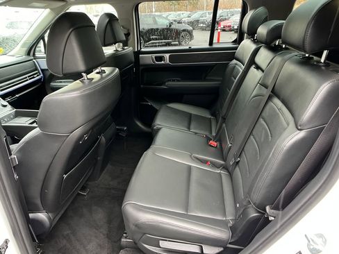 Used 2025 Hyundai Santa Fe Limited FWD image 22