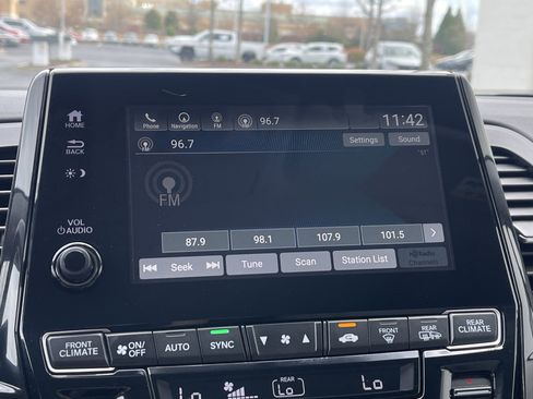 Used 2018 Honda Odyssey EX-L image 13