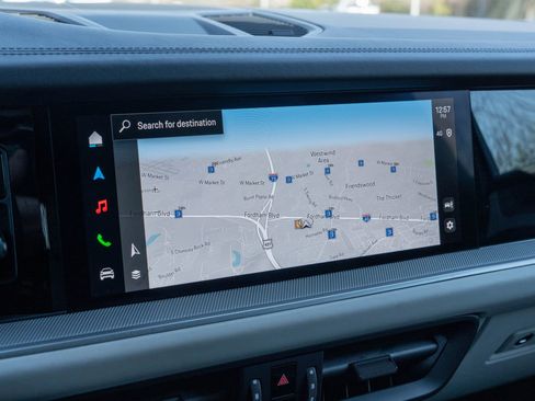 Used 2024 Porsche Cayenne S image 28