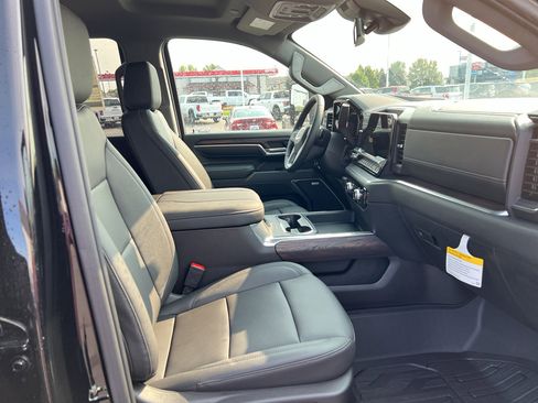 New 2025 GMC Sierra 2500 SLT image 25