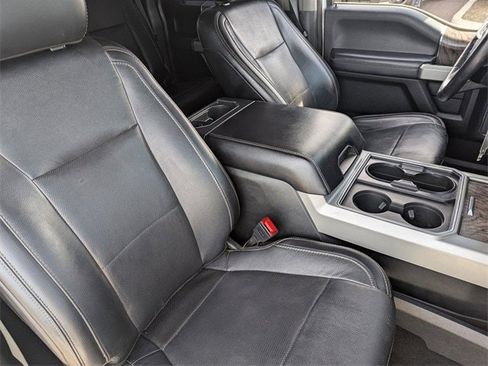 Used 2019 Ford F350 Lariat image 11