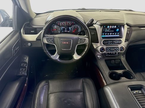 Used 2017 GMC Yukon SLT image 17