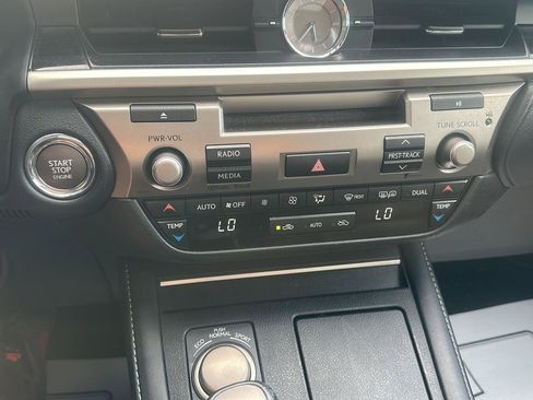 Used 2016 Lexus ES 350 w/ Accessory Package FWD image 28