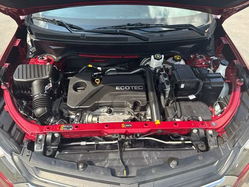 Used 2021 Chevrolet Equinox LT image 17