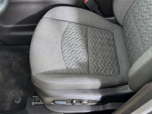 Used 2023 Chevrolet Equinox LT image 18