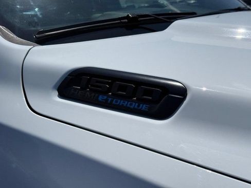 Used 2023 RAM 1500 Big Horn AWD/4WD image 9