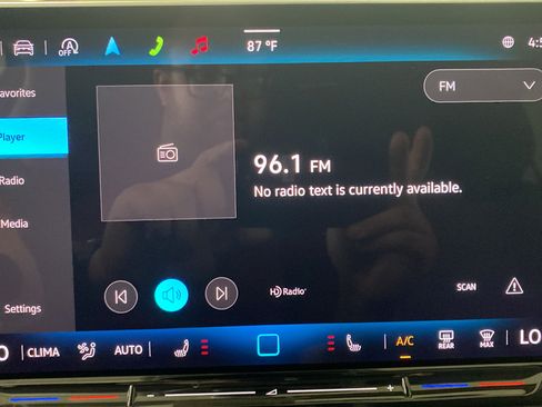 Used 2025 Volkswagen Tiguan S AWD/4WD image 14