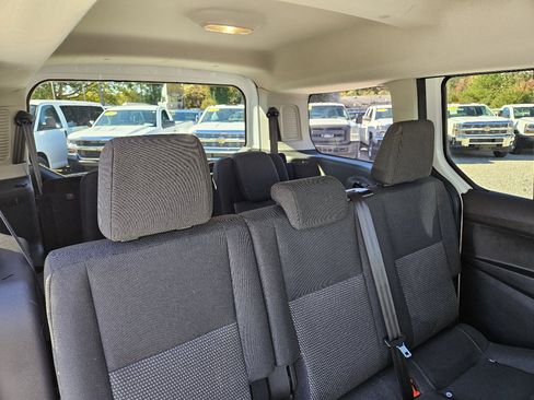 Used 2018 Ford Transit Connect XL image 27