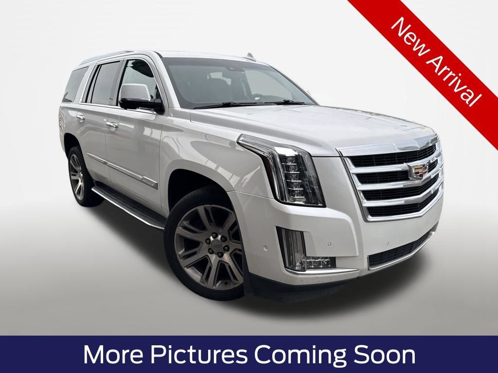 Used 2017 Cadillac Escalade Luxury AWD/4WD image 1
