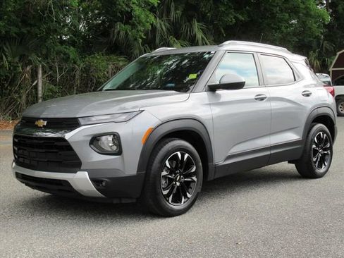 Used 2023 Chevrolet TrailBlazer LT FWD image 3