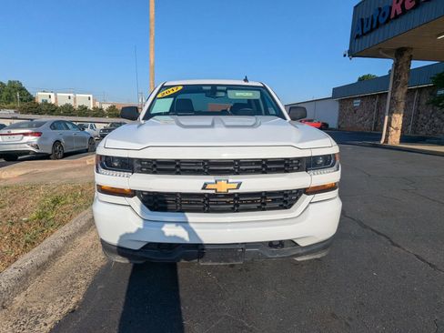 Used 2017 Chevrolet Silverado 1500 Custom w/ LPO, Street Package RWD image 2