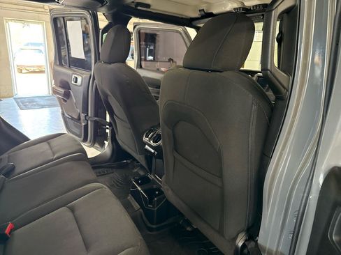 Used 2022 Jeep Wrangler Unlimited Sport AWD/4WD image 49