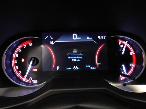 Used 2023 Toyota RAV4 XLE Premium image 28