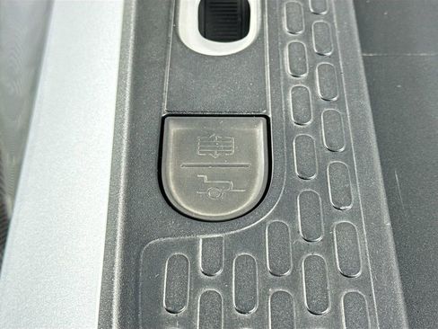 Used 2025 Rivian R1T Adventure AWD/4WD image 31
