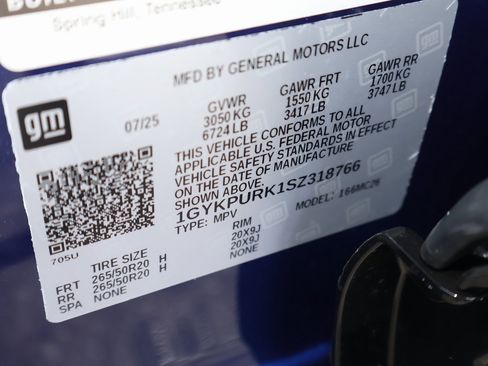 New 2025 Cadillac Lyriq Sport image 28