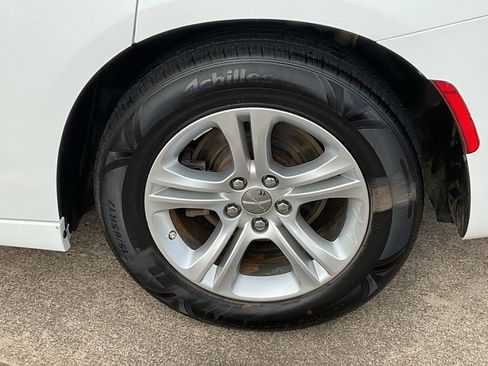 Used 2022 Dodge Charger SXT image 8