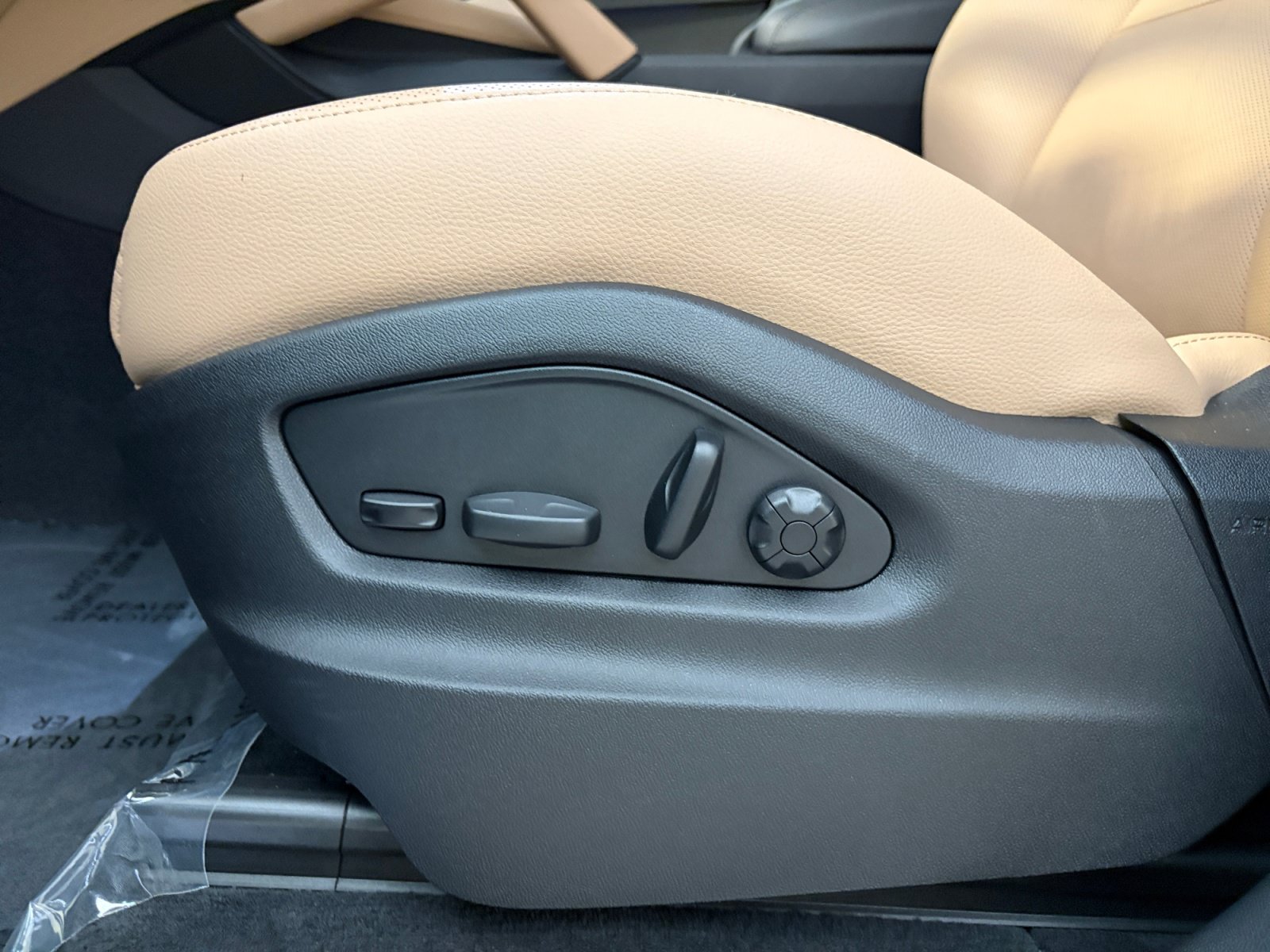 Certified 2026 Porsche Cayenne AWD/4WD image 23