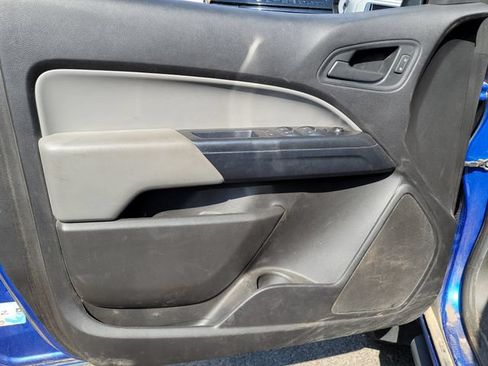 Used 2018 Chevrolet Colorado W/T w/ WT Convenience Package AWD/4WD image 7