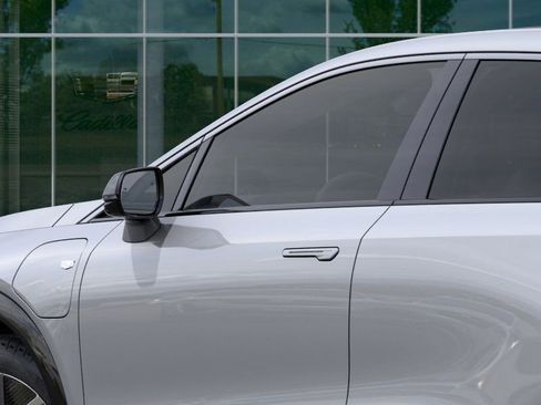 New 2025 Cadillac Optiq Luxury 1 image 12