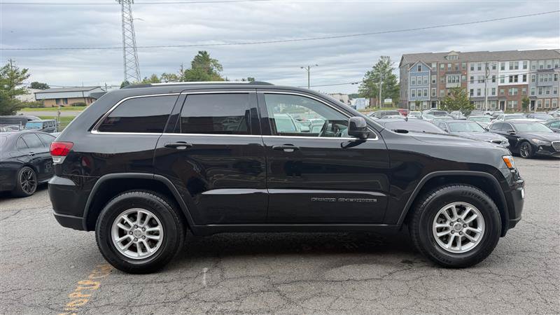 Used 2020 Jeep Grand Cherokee Laredo AWD/4WD image 4