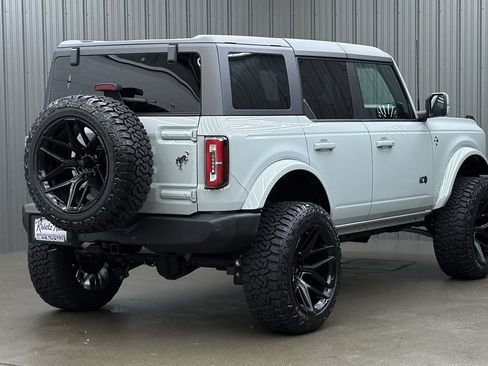 Used 2024 Ford Bronco Outer Banks AWD/4WD image 5