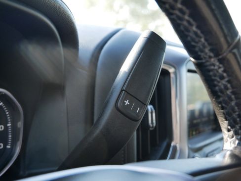 Used 2020 GMC Sierra 1500 SLE w/ SLE Value Package image 24